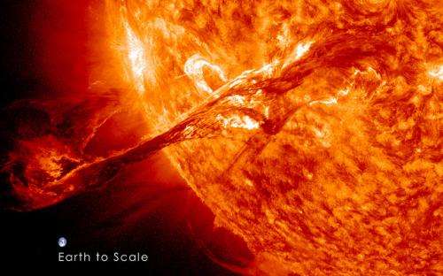Huge eruption on the Sun revisited in spectacular HD 