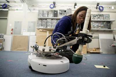 Students demo autonomous robotic systems