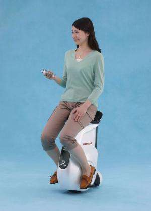 Honda introduces new UNI-CUB personal mobility device (w/ Video)