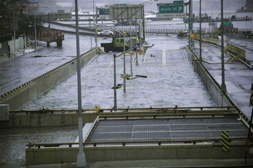 US roads, airports unready for extreme weather