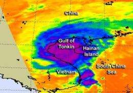 NASA sees Tropical Storm Son-Tinh fill the Gulf of Tonkin