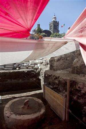 Mexico finds 50 skulls in sacred Aztec temple