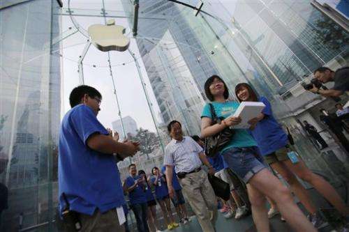 New iPad goes on sale in China after suit settled