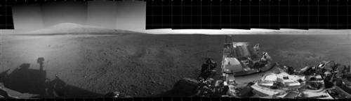 Mars rover Curiosity makes first test drive