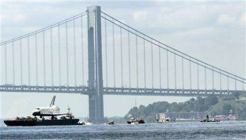 Space shuttle Enterprise floats to Manhattan home