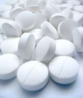 Aspirin's 'double hit' on bowel cancer