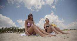 CDC: Half of young adults get sunburned (AP)