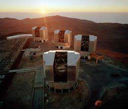 ESO team succeeds in linking telescopes at Paranal Observatory into giant VLT