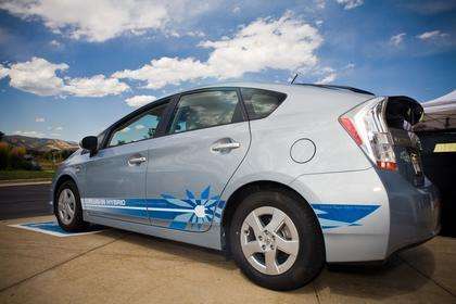 Households manage plug-in hybrids without help from online tools, says CU-led study