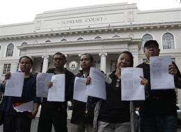 Media groups, Filipinos protest tough cyber law