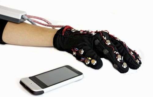 Glove designers plan messaging path for deaf-blind 
