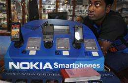 Nokia loss widens on slumping smartphone sales