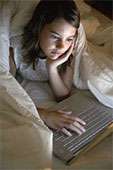 Online and offline sexual risk behaviors related in teens