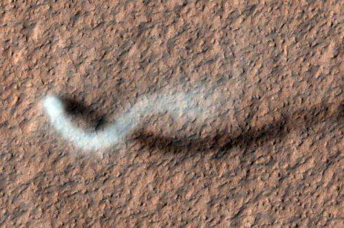 NASA Mars orbiter catches twister in action