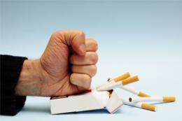 Review confirms value of combined approach to quitting smoking