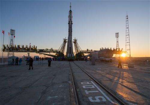 Soyuz put in place for mission to space station