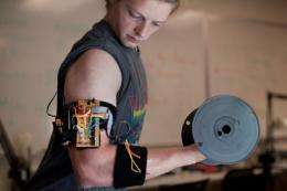 Students invent device for the perfect bicep curl