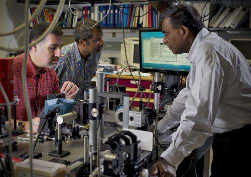 Team demonstrates miniaturized spectrometer-on-a-chip