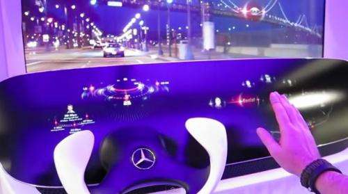 Mercedes demos DICE - Interactive dashboard and Heads-Up display