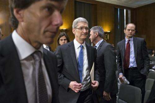 Apple's Cook faces Senate questions on taxes