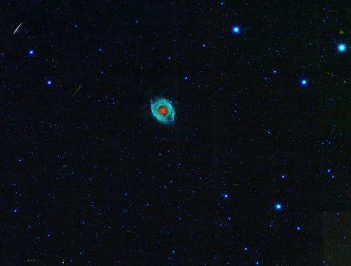 Image: March of asteroids across dying star