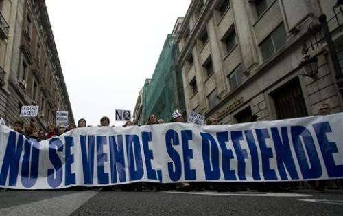 Large Spanish protest against health privatization