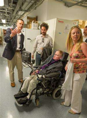 Physicist Stephen Hawking visits LA stem cell lab