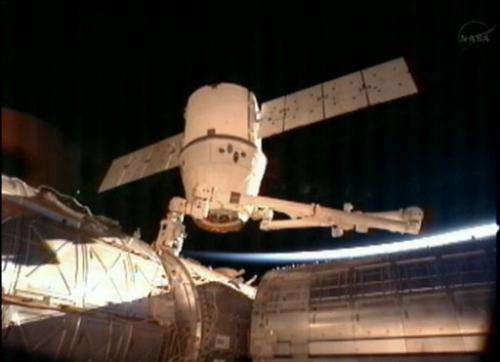 SpaceX Dragon cargo ship leaves space station