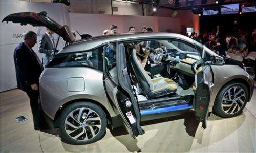 BMW pulls wraps off i3 electric car