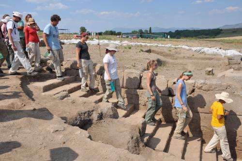 Newly unearthed ruins challenge views of early Romans