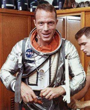 Scott Carpenter, 2nd US astronaut in orbit, dies