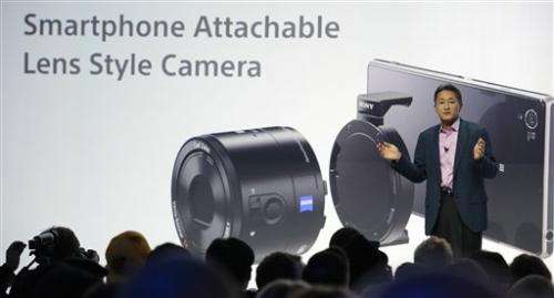 Sony launches camera phone with add-on lenses