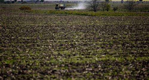 Argentines link health problems to agrochemicals