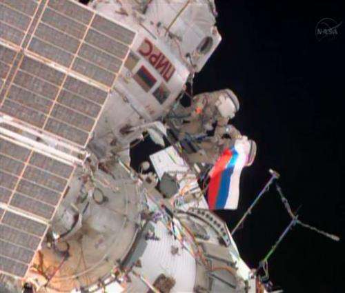 Russian spacewalkers encounter faulty equipment