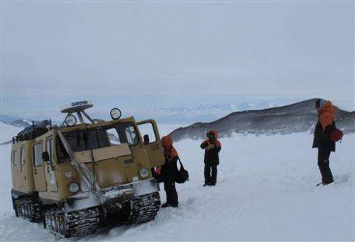Antarctica concerns grow as tourism numbers rise