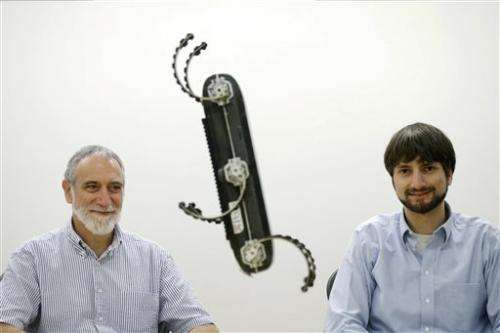 US researchers create robot that jumps