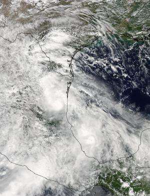 NASA's TRMM satellite animation gives flyby of Tropical Storm Ingrid's heavy rains