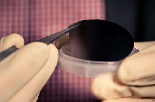 Materials scientists make solar energy chip 100 times more efficient