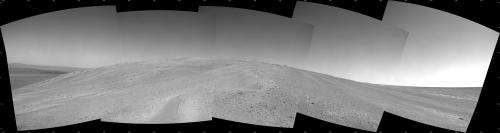 Mars rover Opportunity heads uphill