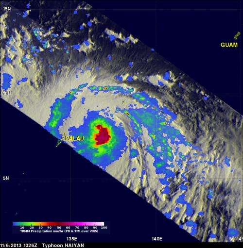 NASA sees heavy rain around Super-Typhoon Haiyan's eye