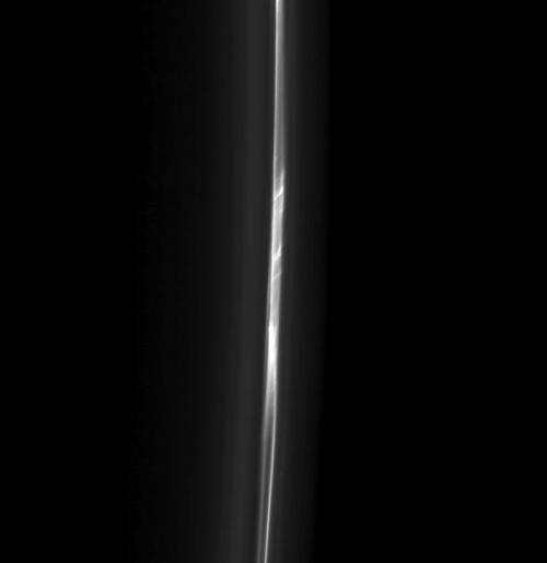 A ghostly 'ladder' in Saturn’s F ring