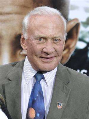 Aldrin: 'After Earth' noisier than space really is
