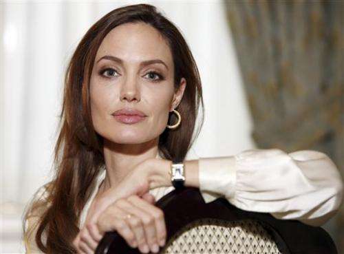 Angelina Jolie says she had double mastectomy