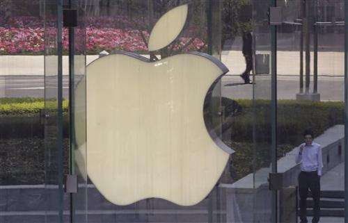 Apple apologizes in China after service criticism
