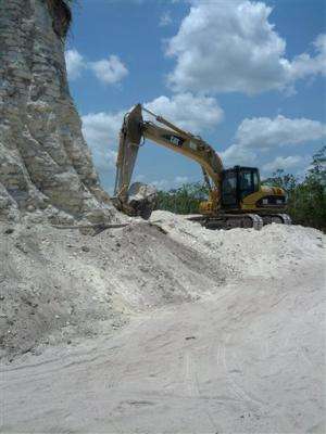 Belizean government condemns pyramid destruction