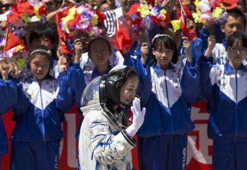 Chinese spacecraft blasts off with 3 astronauts