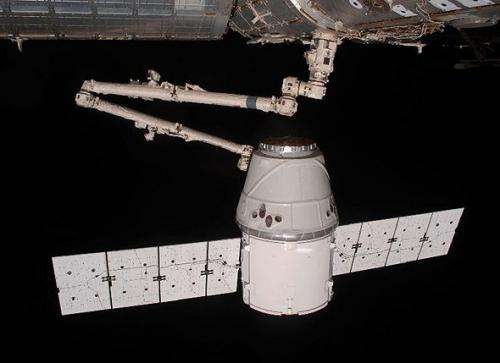 Coating protects dragon against rigors of space