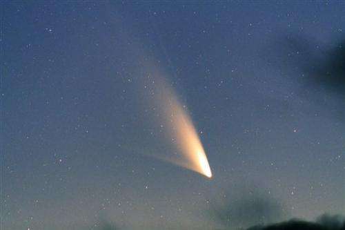 Comet making closest approach ever of Earth