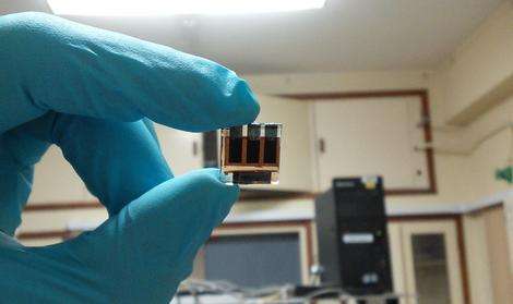 Creating simpler, cheaper solar cells