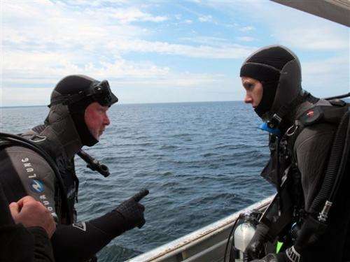 Divers begin Lake Michigan search for Griffin ship
